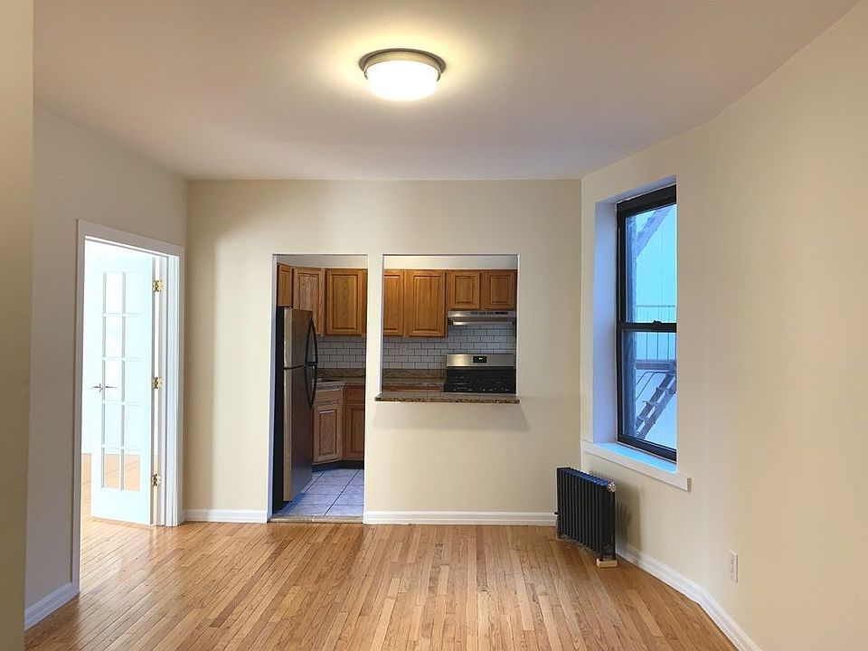 1st image of 2915 36th Ave APT 3BB