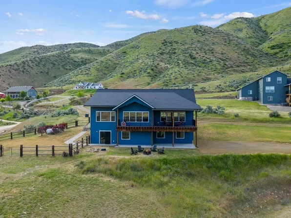 42 Shoemaker Ln, Horseshoe Bend, ID 83629