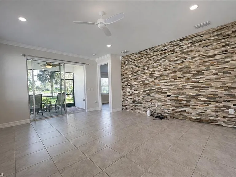 28442 Captiva Shell Loop — Photo 8