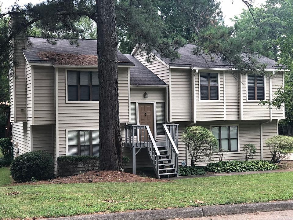 1st image of 360 Sheringham Ct