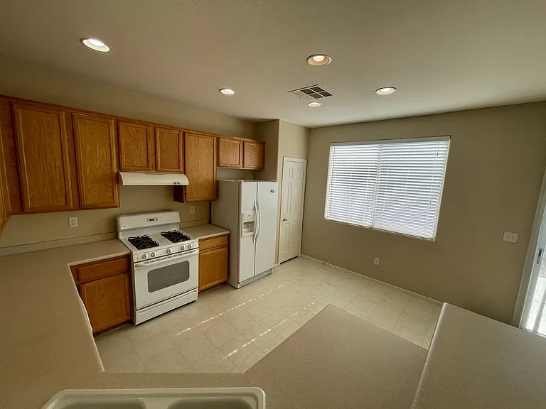 8141 Marshall Canyon Dr — Photo 19