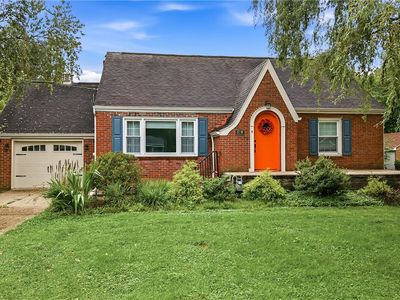 17 W Oakwood Way, New Castle, PA, 16105