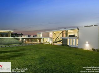 3000 Benedict Canyon Dr, Beverly Hills, CA 90210