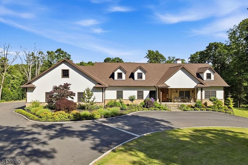 1st image of 67 Virginia Ln