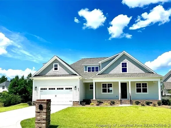 442 W Summerchase Dr, Fayetteville, NC 28311
