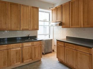 34-13 11th St #3F, Astoria, NY 11106