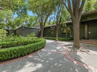 556 E Pontiac Way, Fresno, CA