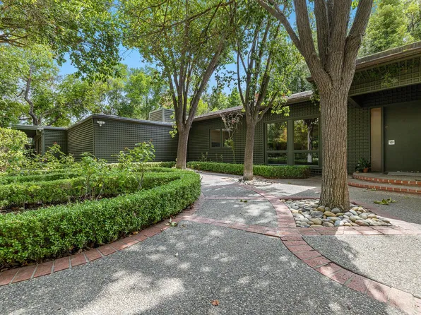 556 E Pontiac Way, Fresno, CA 93704