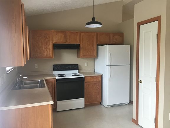 4th image of 2489 Hilliard Dr