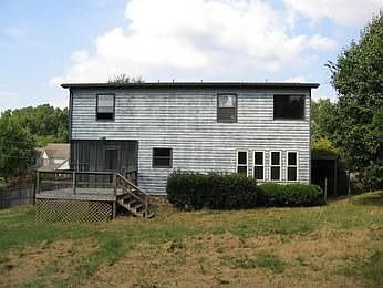 3rd image of 3504 Fox Run Ln NE