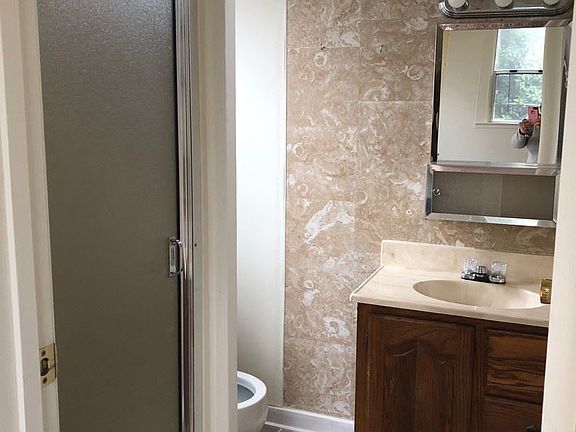 5th image of 3512 Grand Ave APT 1