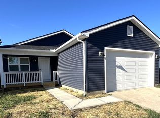 209 Logan St, Circleville, OH 43113