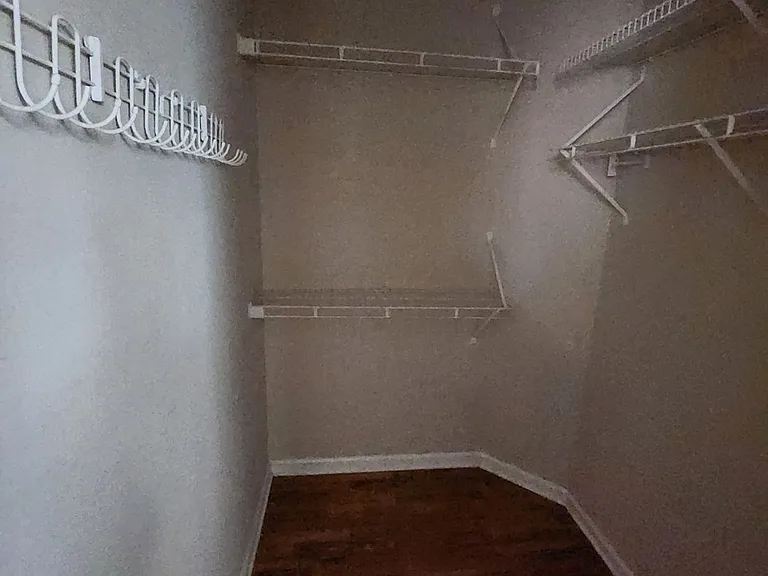 126 W Holding Ave — Photo 7