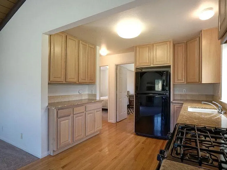 15B Casa Way — Photo 2