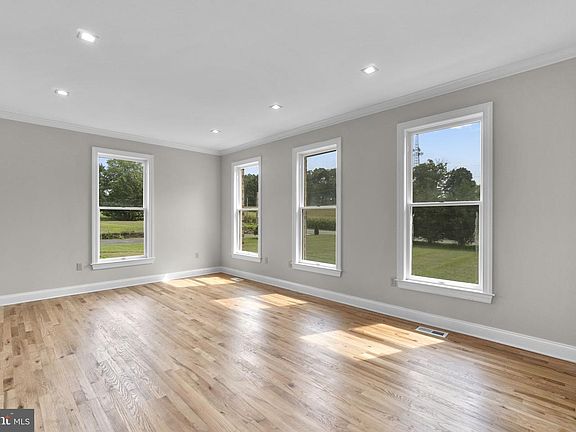 2nd image of 28904 Ridge Rd