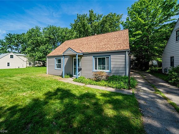 2nd image of 23861 Colbourne Rd