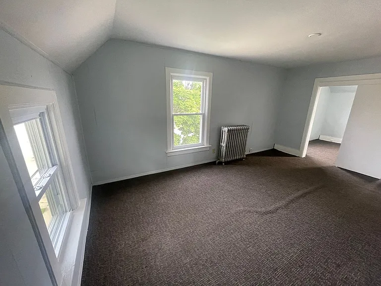 1501 S 84th St./8405 W Orchard St. (Duplex) — Photo 9