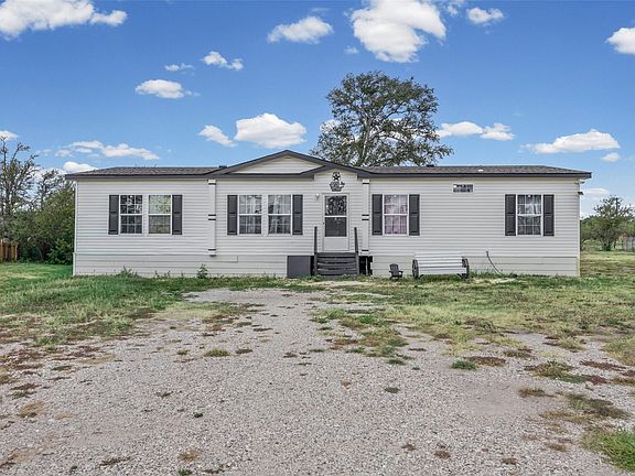 2nd image of 120 Mimosa Rd