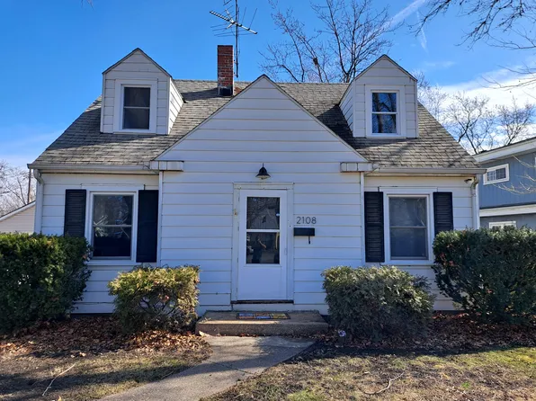 2108 Washington Cir, Munster, IN 46321