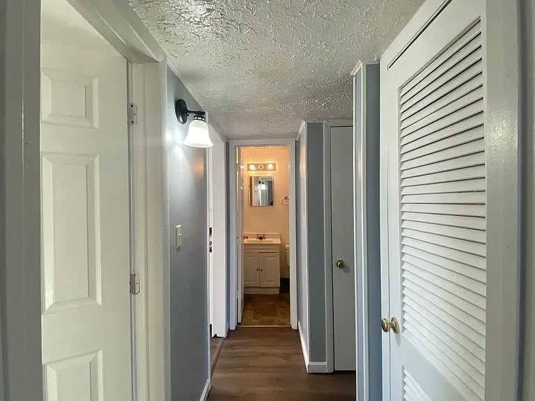 1600 S 6th St #1 — Photo 3