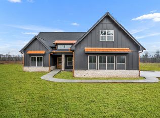 204 Beartown Rd, Loretto, TN 38469