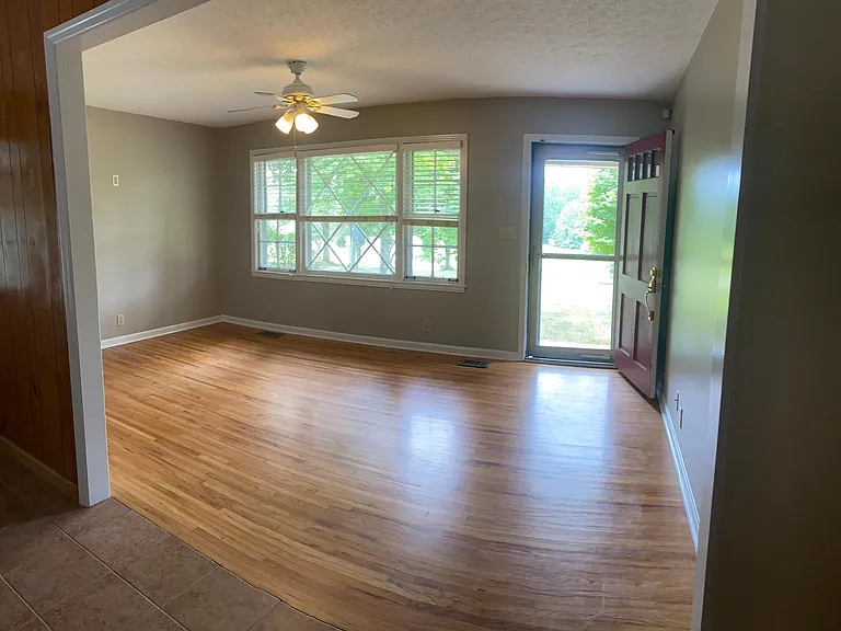 1050 Clarence Binkley Rd — Photo 6