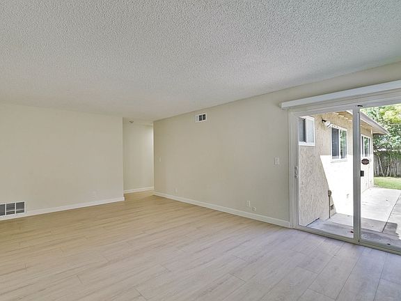 5th image of 1911 Camden Ave