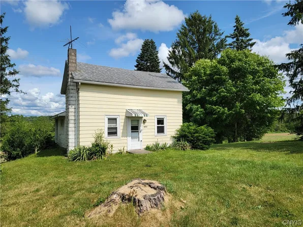 8946 Bonta Bridge Rd, Jordan, NY 13080