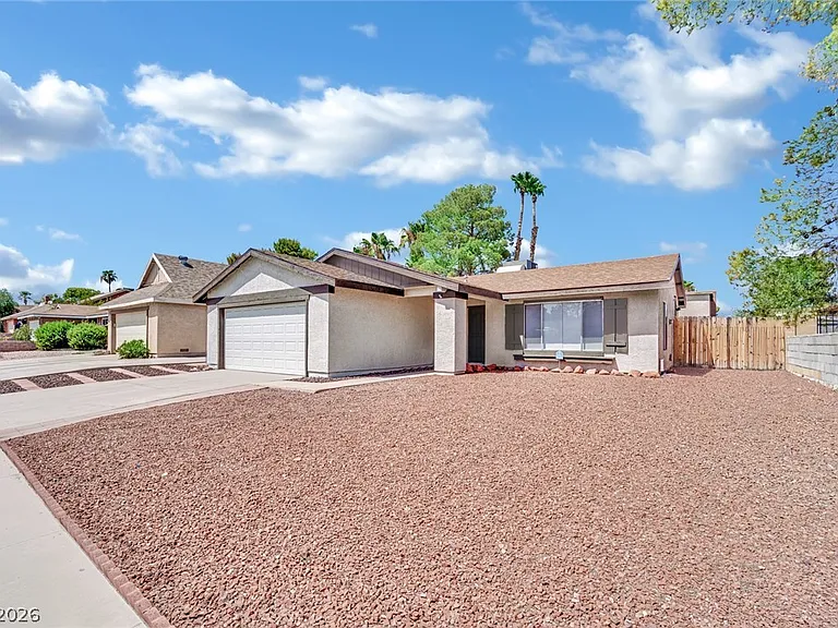 7156 Enterprise Dr — Photo 2