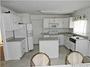 1st image of 814A Westminster Ct