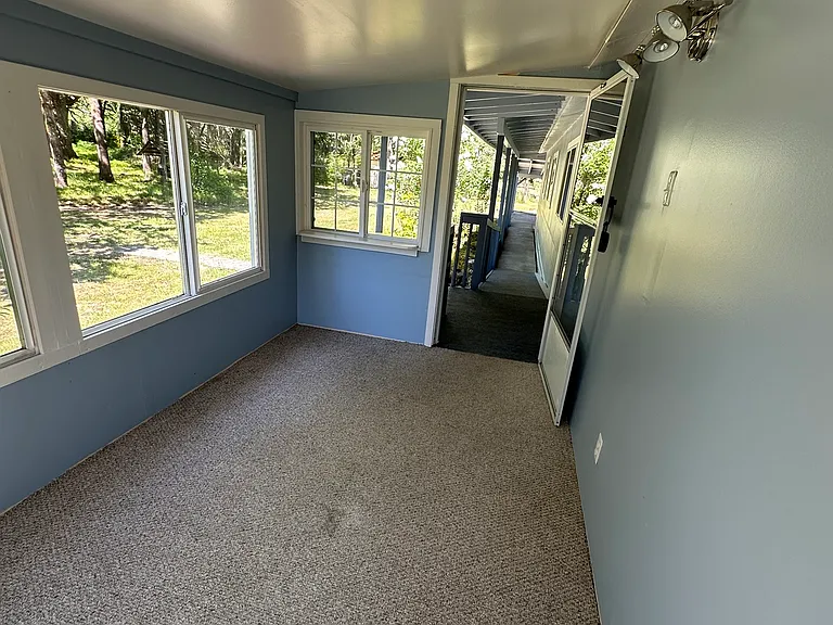 13016 Military Rd SE — Photo 6