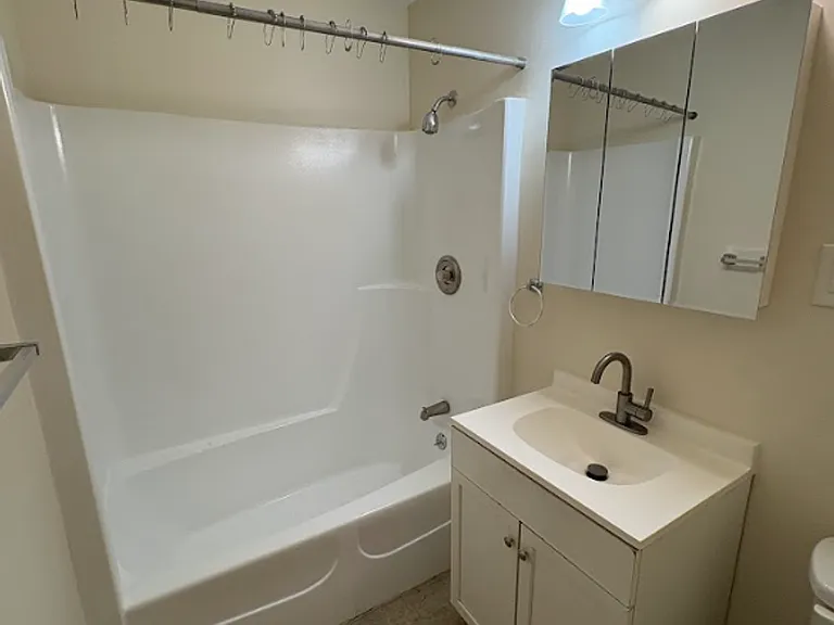 740 Central St #H21 — Photo 3
