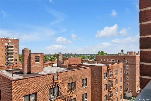 Sold by Benjamin Realty Since 1980 | media 26