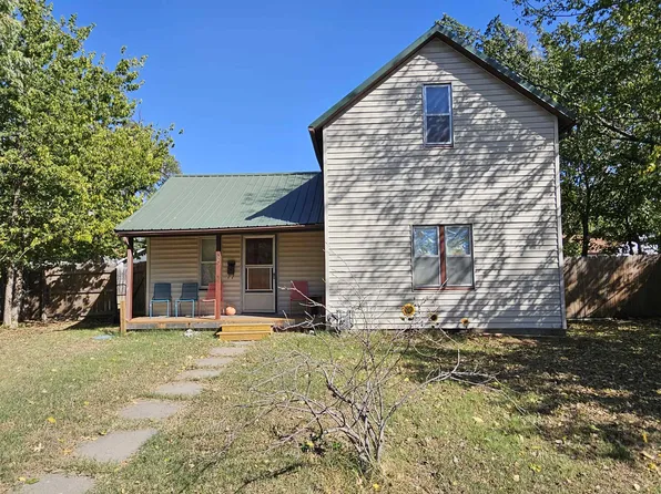 312 N Birch Ave, Valley Center, KS 67147