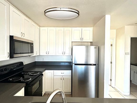 3rd image of 3626 44th St APT 6