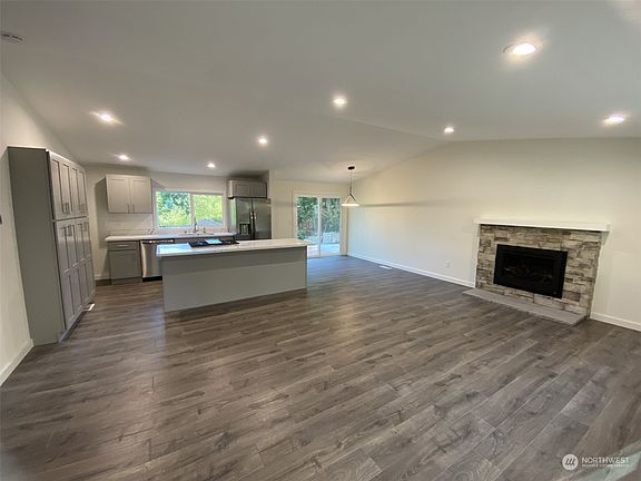 2nd image of 43019 SE 174th Street