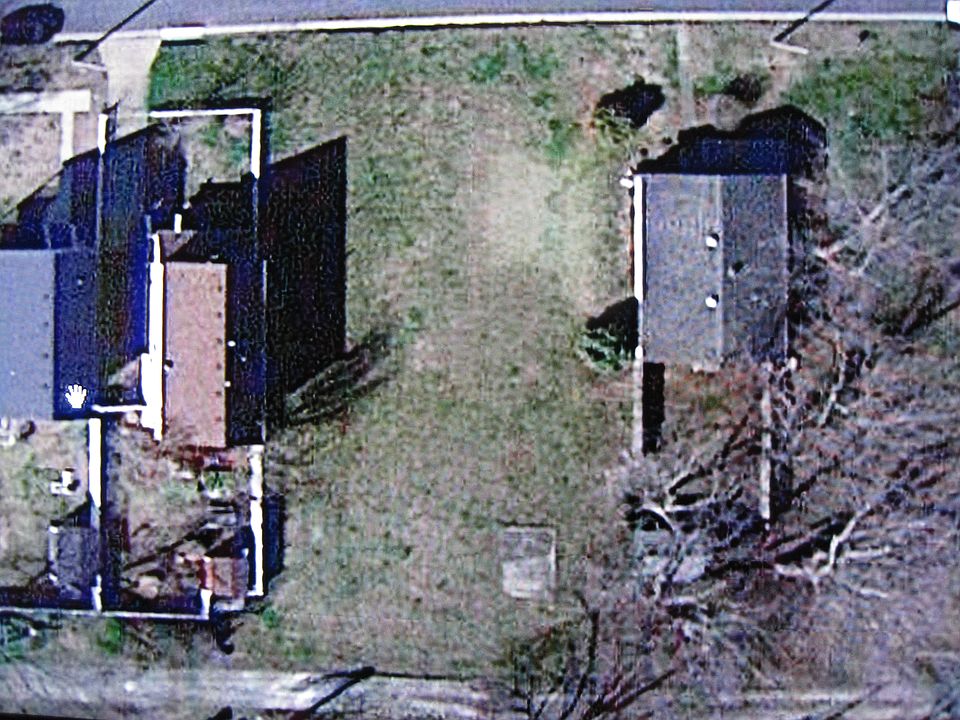 2nd image of 544 Madison Ave
