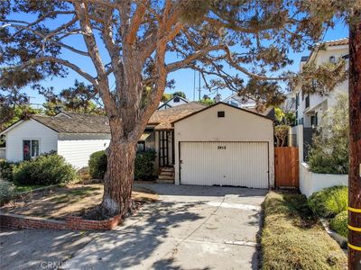2412 Pine Ave, Manhattan Beach, CA, 90266