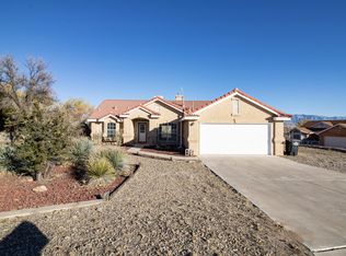 54 Marigold Blvd, Los Lunas, NM 87031
