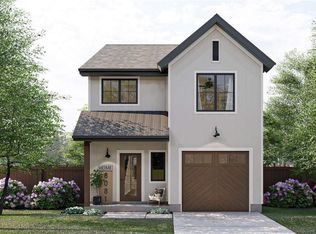 8005 Southview Dr, Grandview, MO 64030