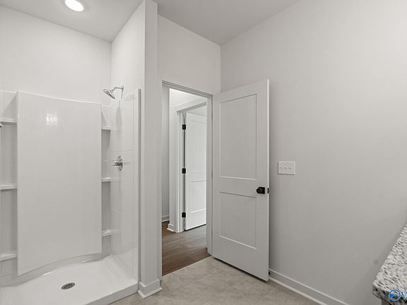 5th image of 2512 Freeman Rd