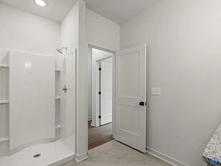2512 Freeman Rd — Photo 6