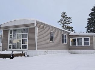 209 Evergreen Drive, Marshall, WI 53559