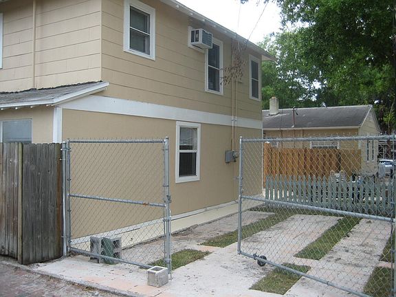 4th image of 1011 7th St N #A