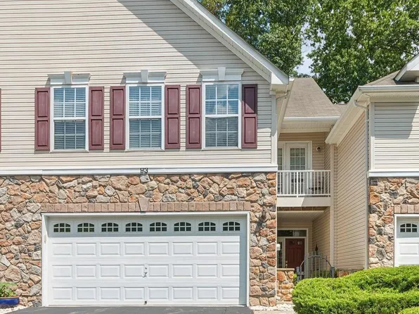 93 Knox Ct, Pennington, NJ 08534