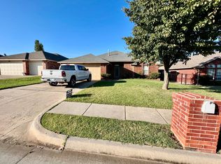 8801 NW 85th Pl, Oklahoma City, OK 73132