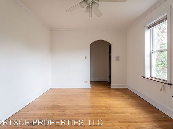 4th image of 4028 N Paulina St #2A