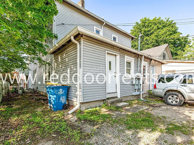 736 E Morris St — Photo 28