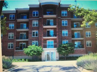 3420 N Old Arlington Heights Rd #301, Arlington Heights, IL 60004