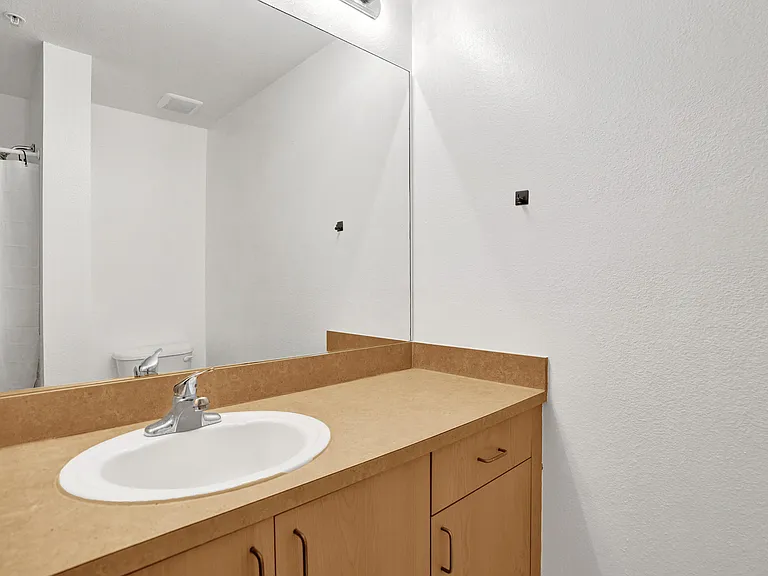 533 NE 3rd Ave #205 — Photo 9
